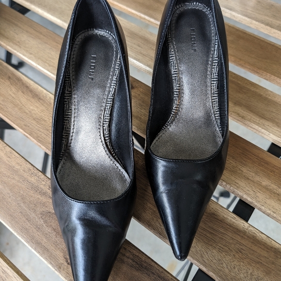 Fioni Black stilettos size 6.5M - Picture 4 of 4